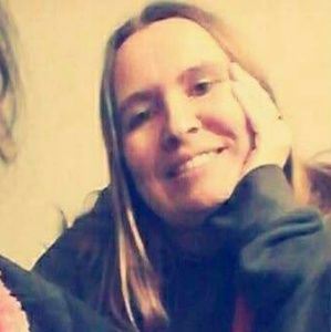 Meet your Posher, Angie